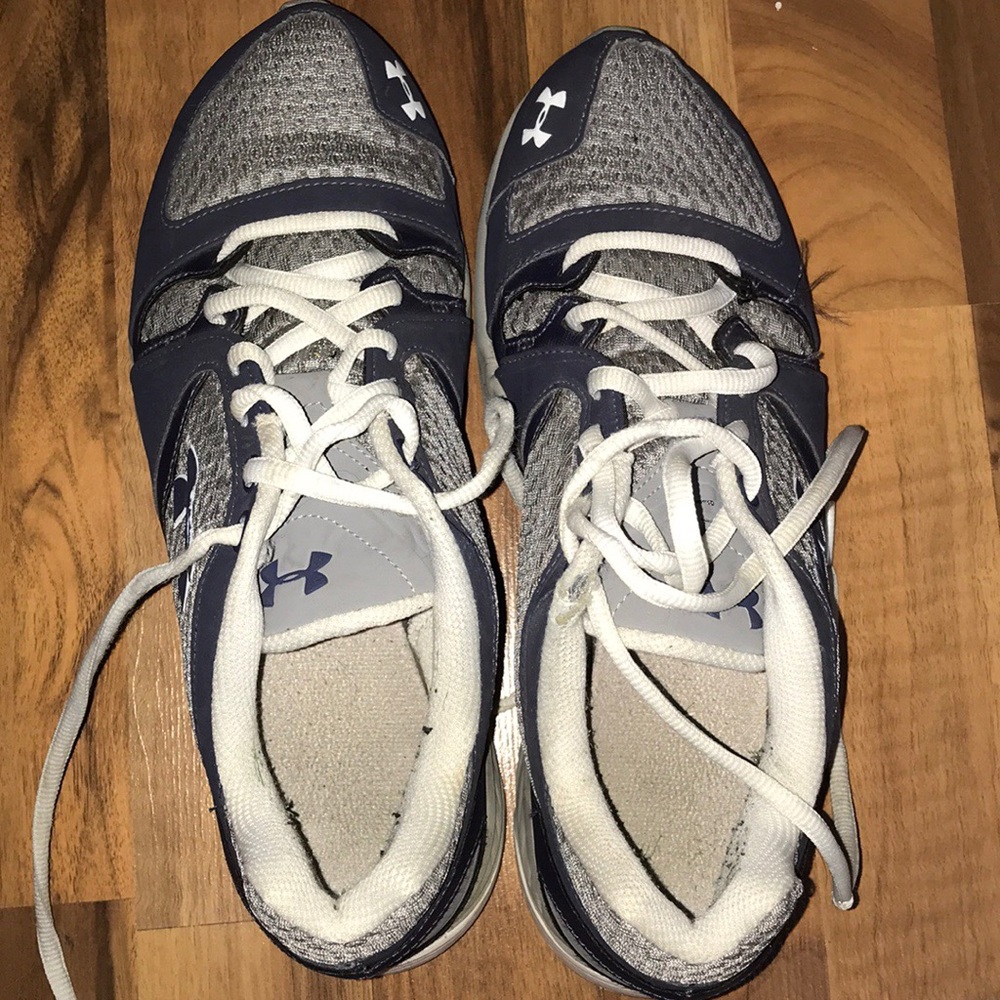 Tennis Shoes